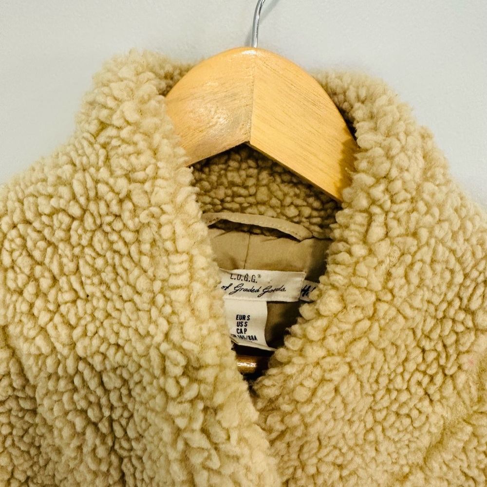 H&M Teddy Coat - Picture 4 of 14